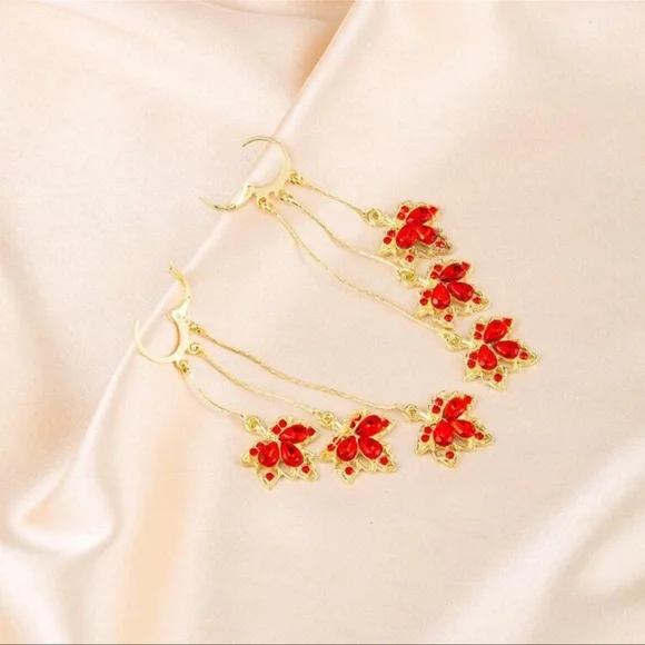 🍁 Leaf Earrings 🍁 - Picture 2 of 5